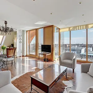 https://penthouse-aura-by-q4apartments.gdanskhotel.org